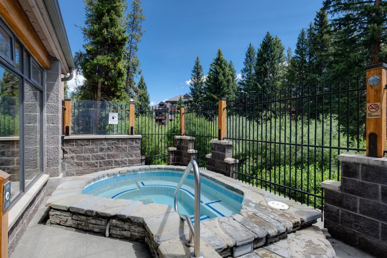 Trails End Mountainview Penthouse Condo - Ski In - Out - Stroll To Main Street بريكنريدج المظهر الخارجي الصورة